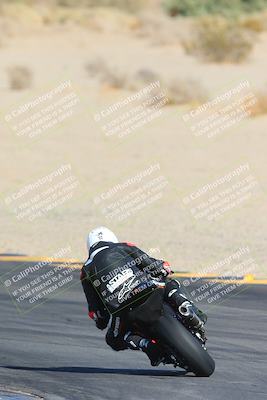 media/Dec-05-2024-Racers Edge (Thu) [[e102e0690b]]/3-B Group/Session 1 Turn 8 Backside/